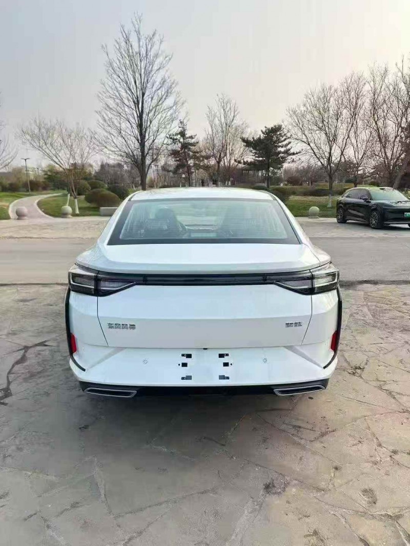 淮北25年东风奕炫8