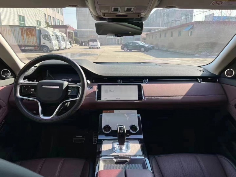 临沂24年路虎极光4