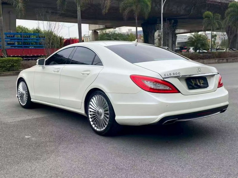 漳州15年奔驰CLS8