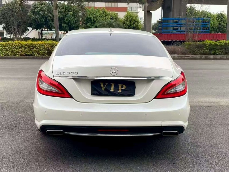 漳州15年奔驰CLS9