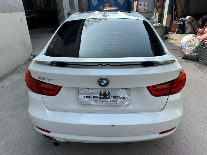 潍坊16年宝马3系9