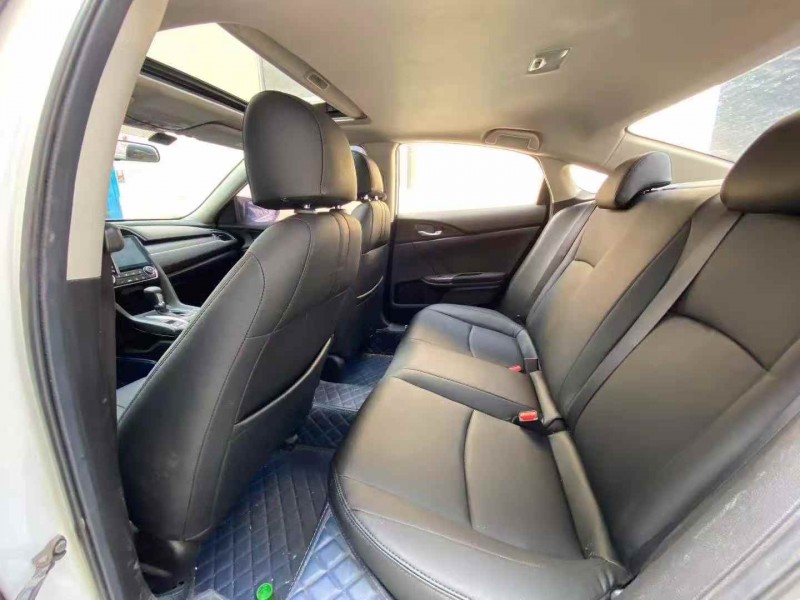 潍坊19年本田思域6