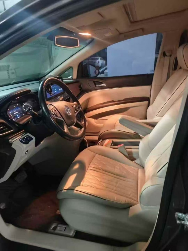 菏澤22年別克GL84