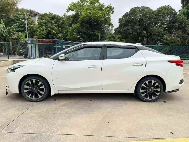 珠海16年日產藍鳥3