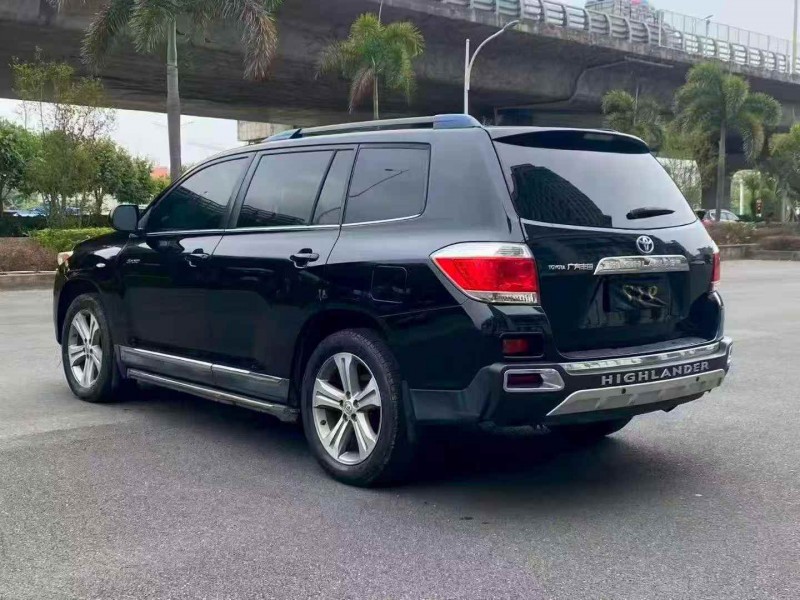 金华13年丰田汉兰达8