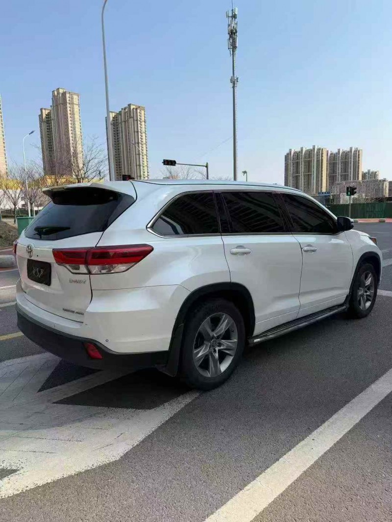 枣庄18年丰田汉兰达7