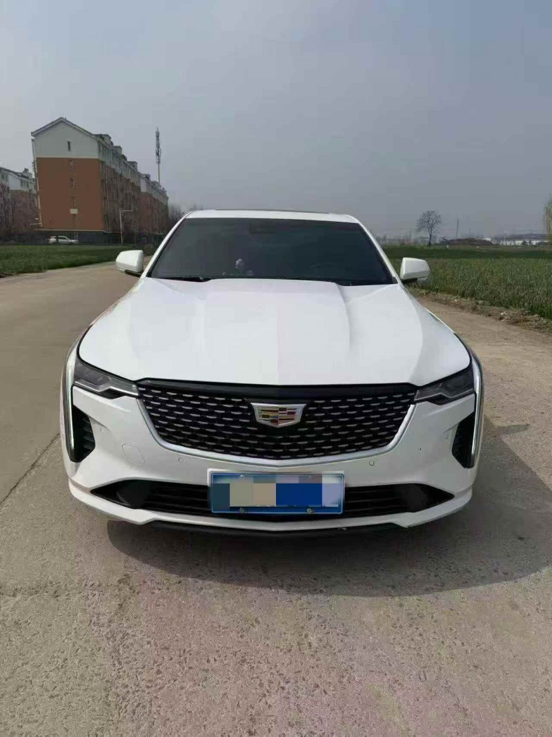 濟寧22年凱迪拉克CT41