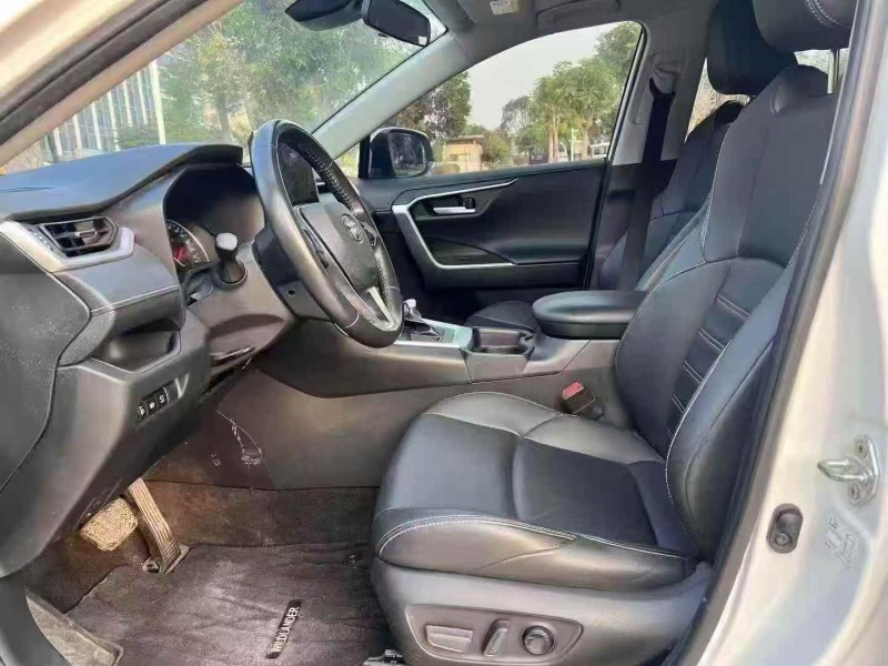 珠海22年豐田威蘭達4