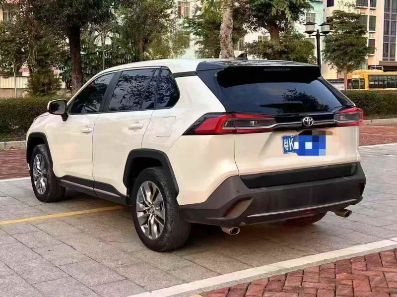 珠海22年豐田威蘭達8