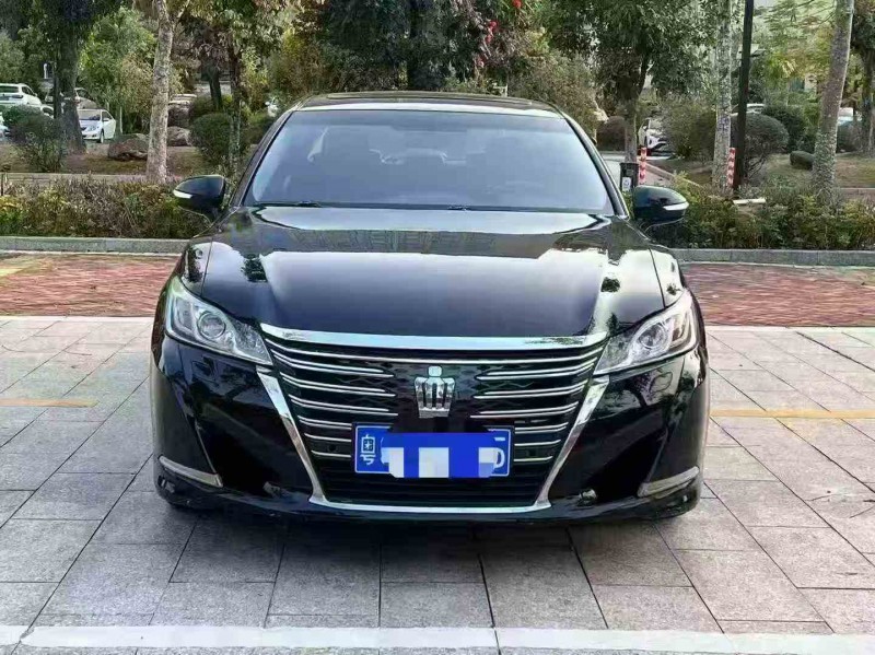 汕頭18年豐田皇冠1