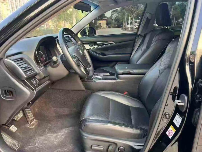 汕頭18年豐田皇冠4