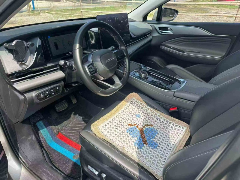 岳陽23年傳祺埃安S4