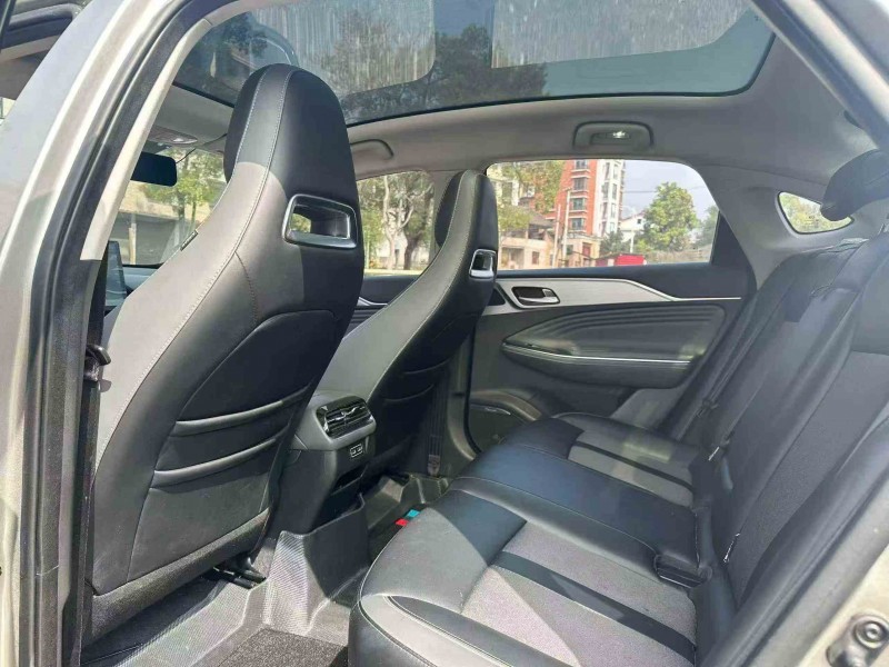 岳陽23年傳祺埃安S6