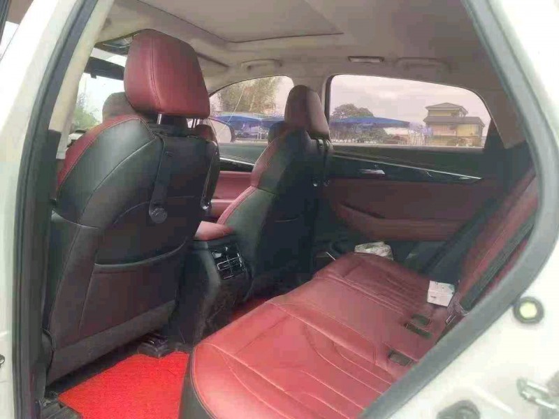 汕頭19年長安汽車CS855