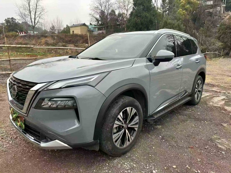 岳陽21年日產奇駿3