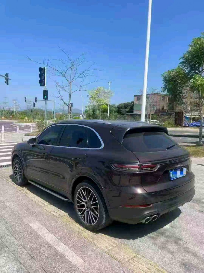 梧州20年保时捷卡宴7