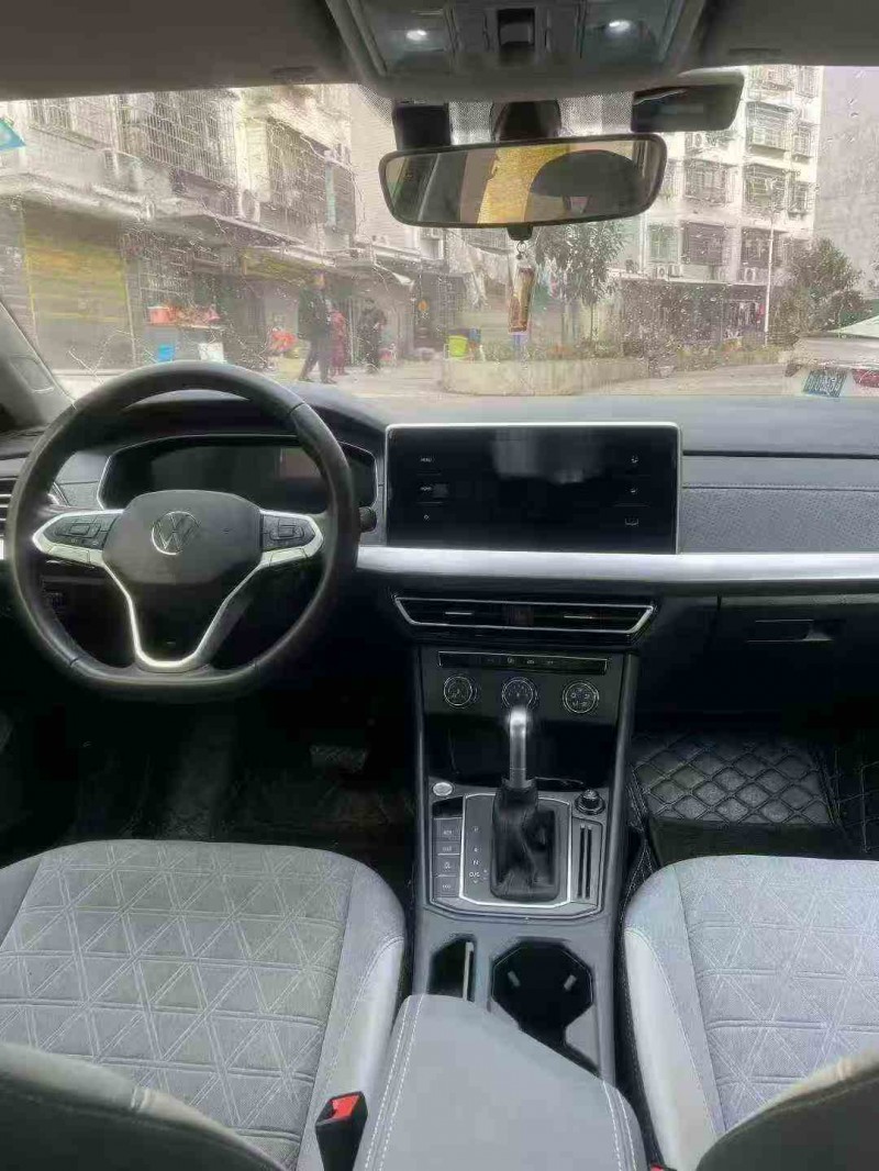 衡阳23年大众朗逸4