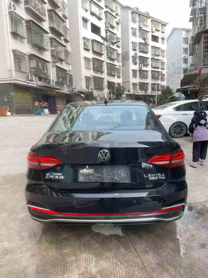 衡阳23年大众朗逸9