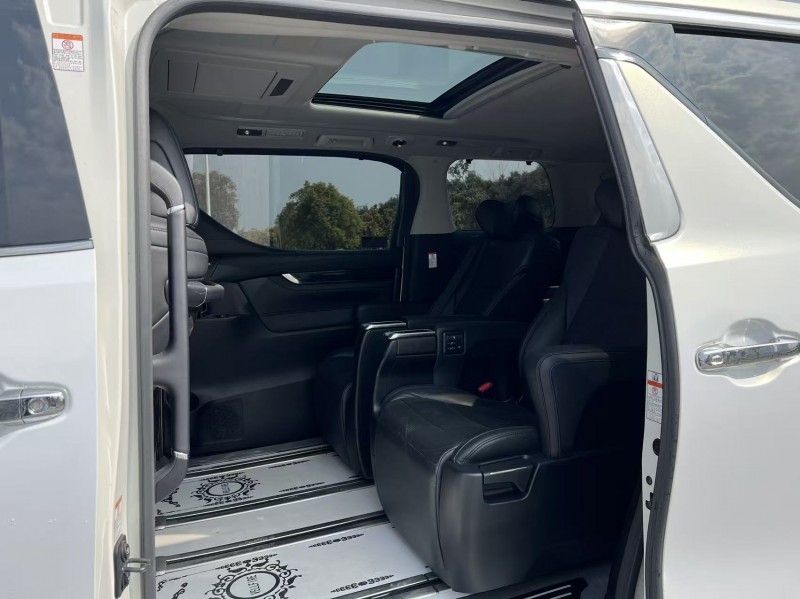 鹽城20年豐田埃爾法5