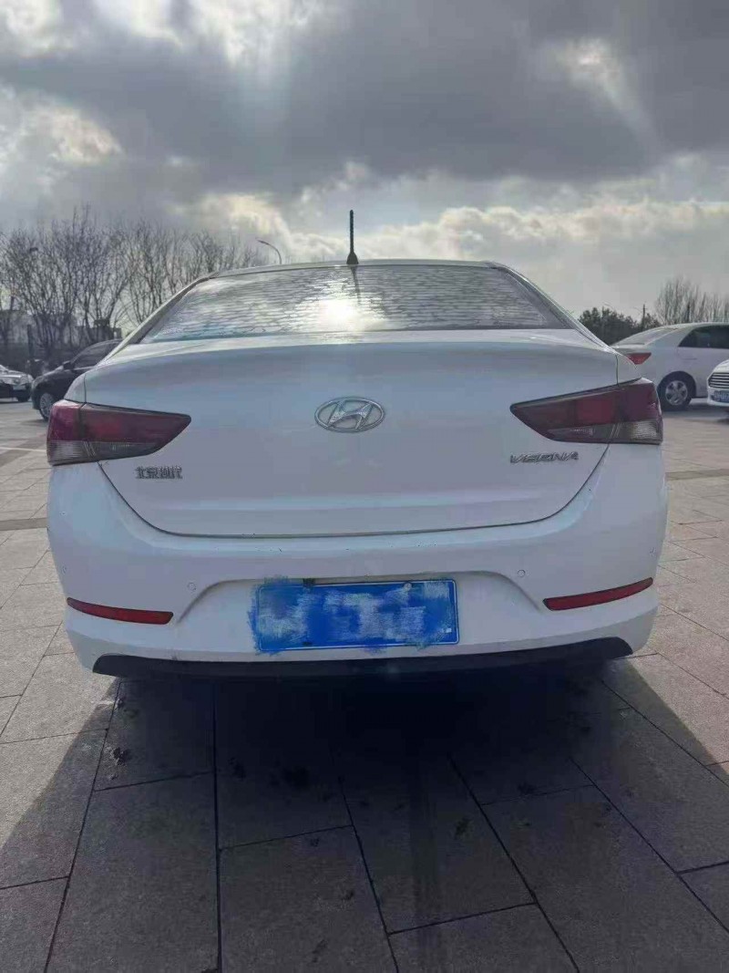 邢台19年现代悦动8