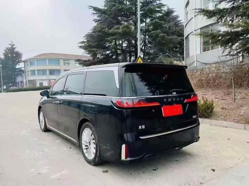 烟台24年岚图汽车梦想家8