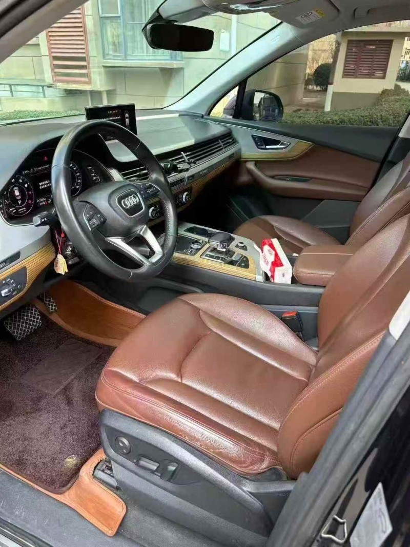 承德19年奥迪Q74
