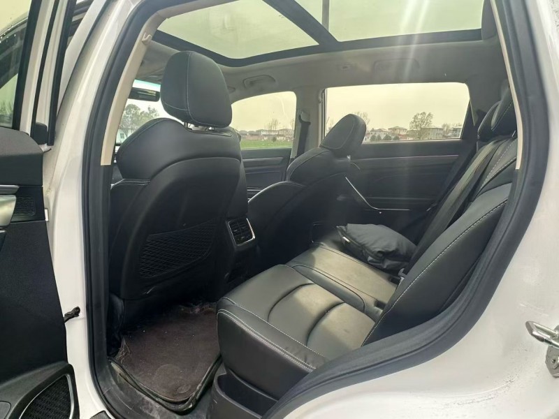 新鄉20年吉利博越4