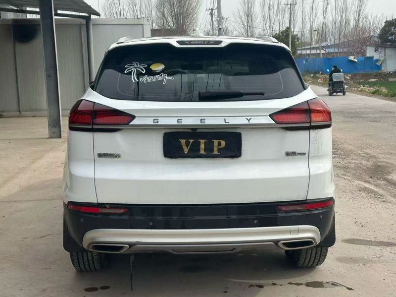 新鄉20年吉利博越9