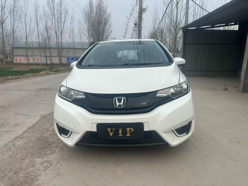 新乡17年本田飞度1