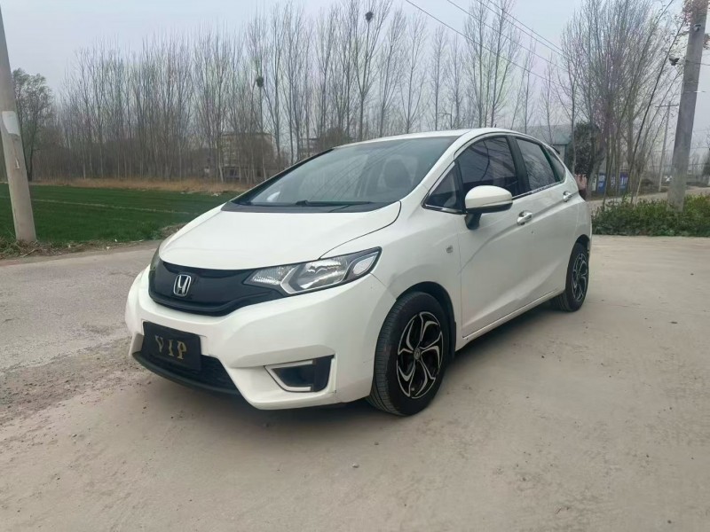 新乡17年本田飞度3