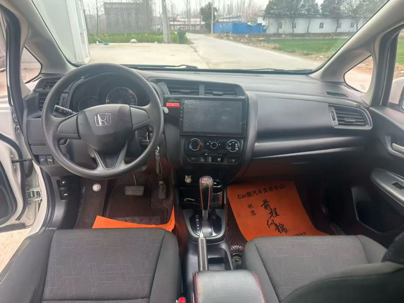 新乡17年本田飞度4