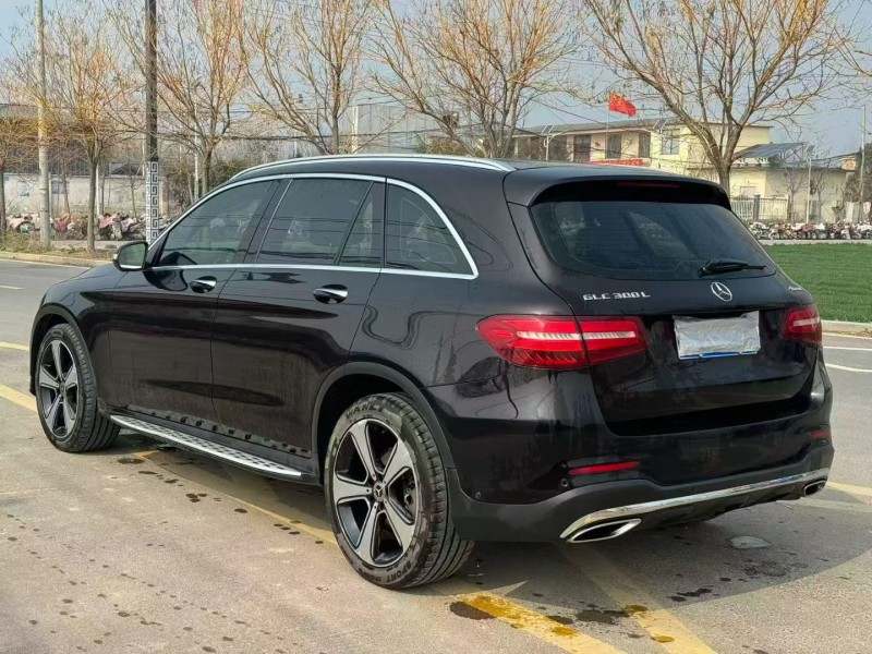 新鄉19年奔馳GLC8