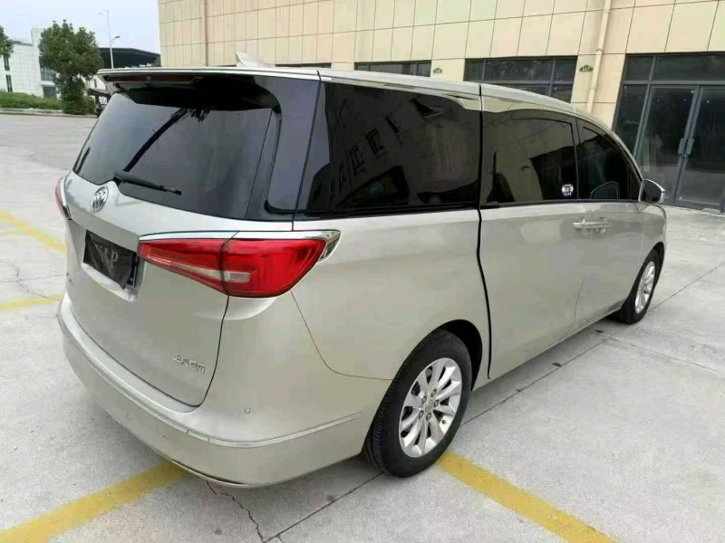 襄阳19年别克GL86