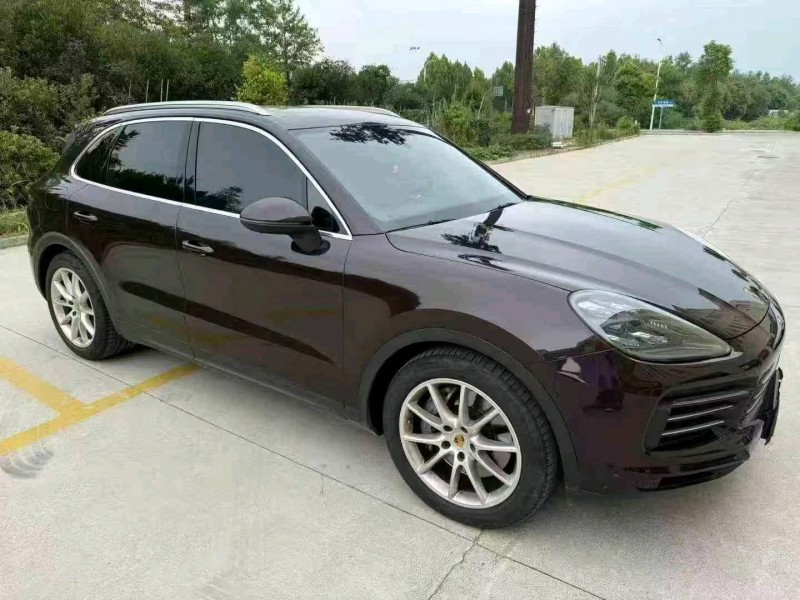 襄阳19年保时捷卡宴3