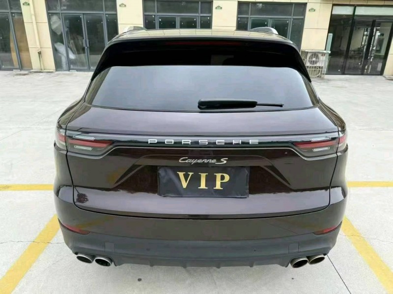 襄阳19年保时捷卡宴5