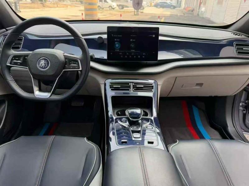 济宁23年比亚迪秦8