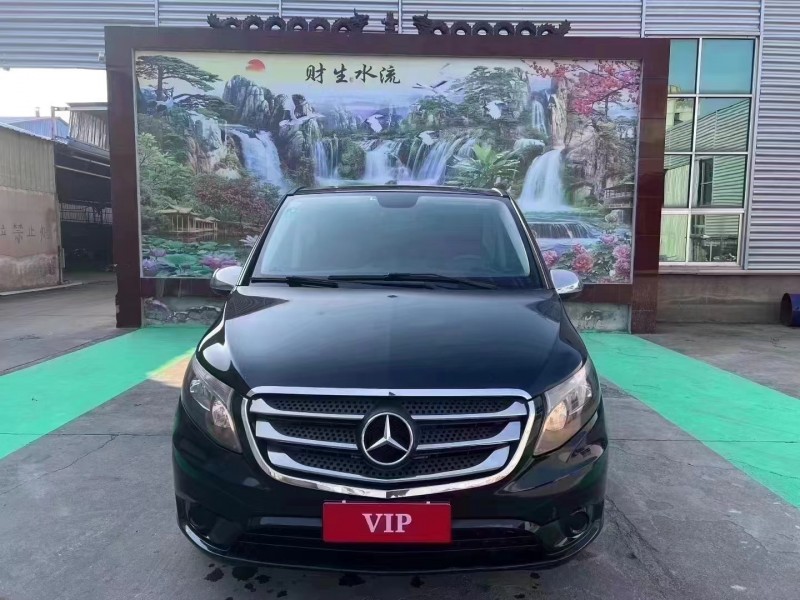 临沂17年奔驰威霆1