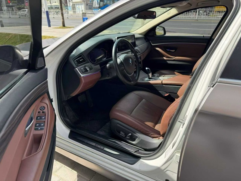 广州16年宝马5系7