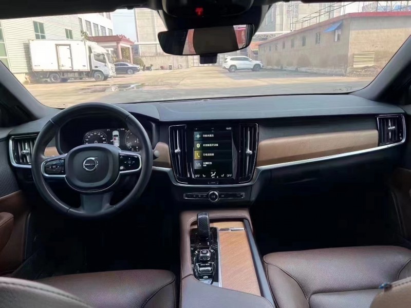 临沂21年沃尔沃S904