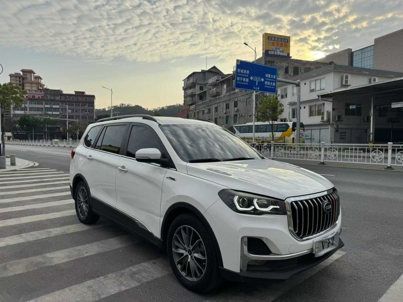 廣州21年SWM斯威汽車G052