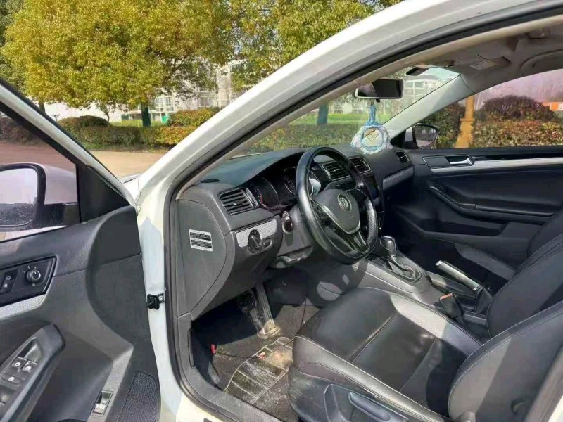 淮安16年大眾速騰4