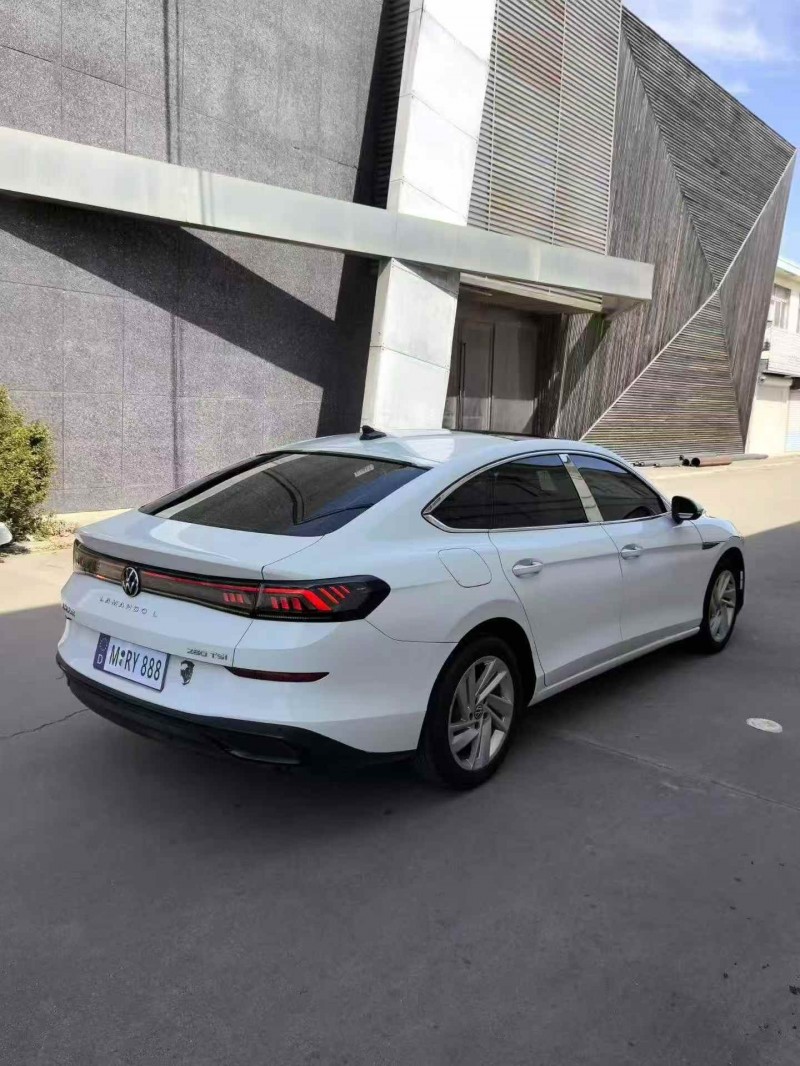 青島22年大眾凌渡7