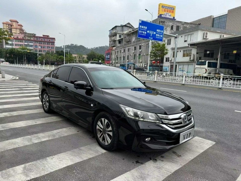 广州14年本田雅阁2
