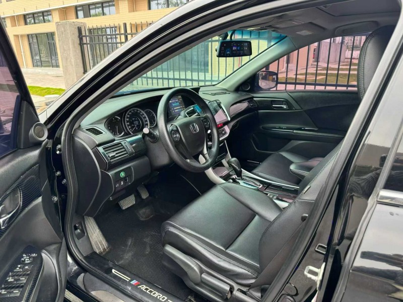 广州14年本田雅阁7