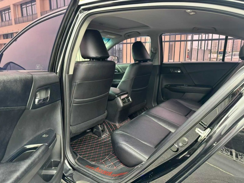 广州14年本田雅阁9