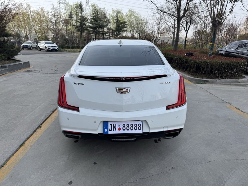 临沂18年凯迪拉克XTS9