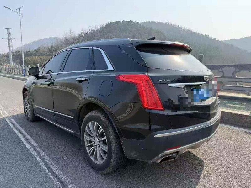 枣庄16年凯迪拉克XT58