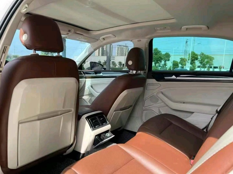 襄陽21年大眾輝昂9