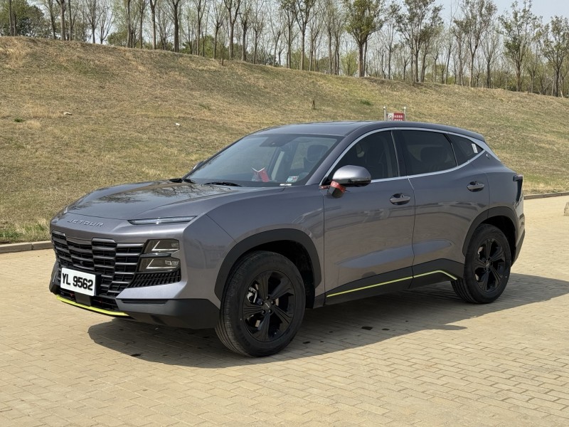 郑州25年奇瑞捷途3