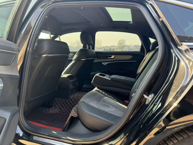 新乡21年奥迪A6L5